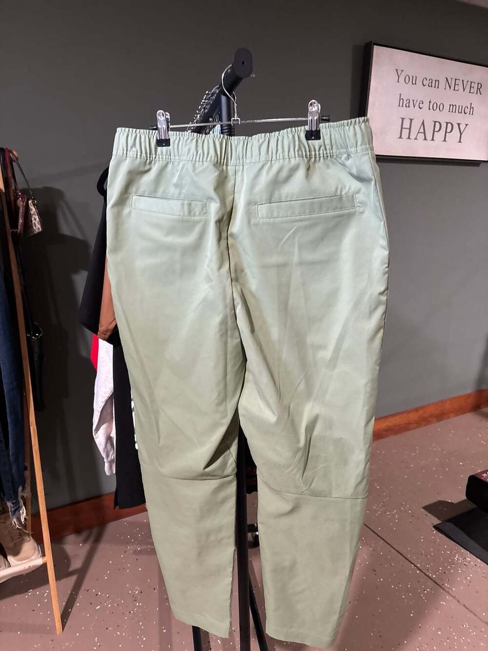 Nike Sportswear Club Men's Woven Lined Trousers in Enamel Green - Picture 2 of 3